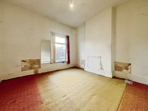 Living room- click for photo gallery